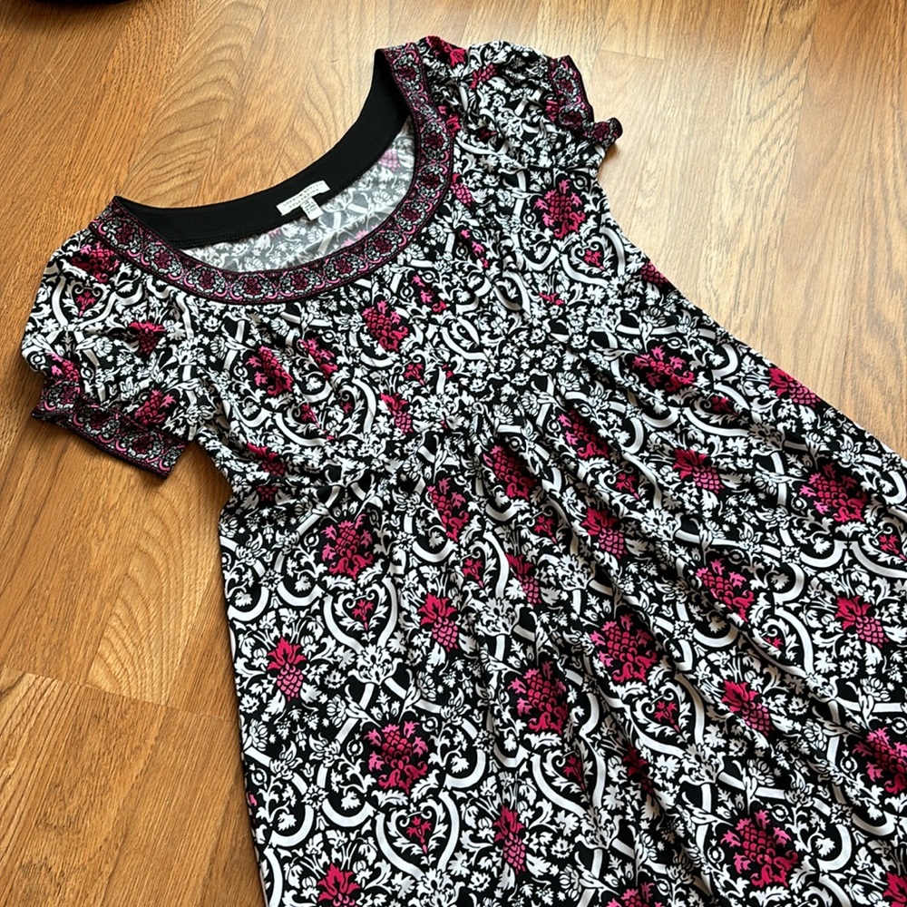 London Style Collection, short sleeve black/pink white floral dress. Size 14.